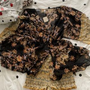 Intimately Free People BNWT 2 piece set top and shorts size Medium